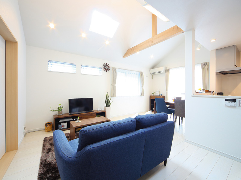 CUSTOMER ROOM COORDINATE　010