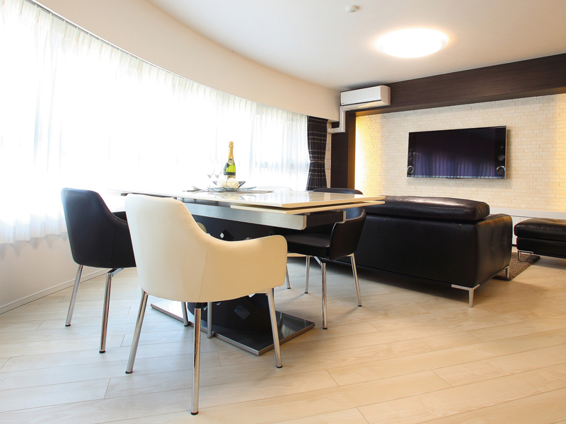 CUSTOMER ROOM COORDINATE　011