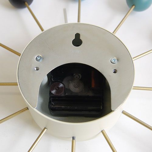ミッドセンチュリーの定番デザインGeorge Nelson(ジョージ・ネルソン)のBall Clock(ボールクロック)