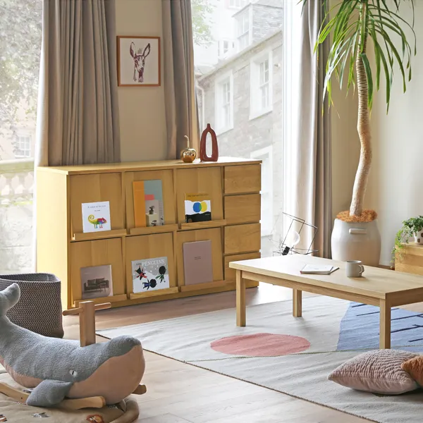 シンプルで飽きのこないナチュラルモダンなディスプレイラックLECCE(レッチェ)のデザイン