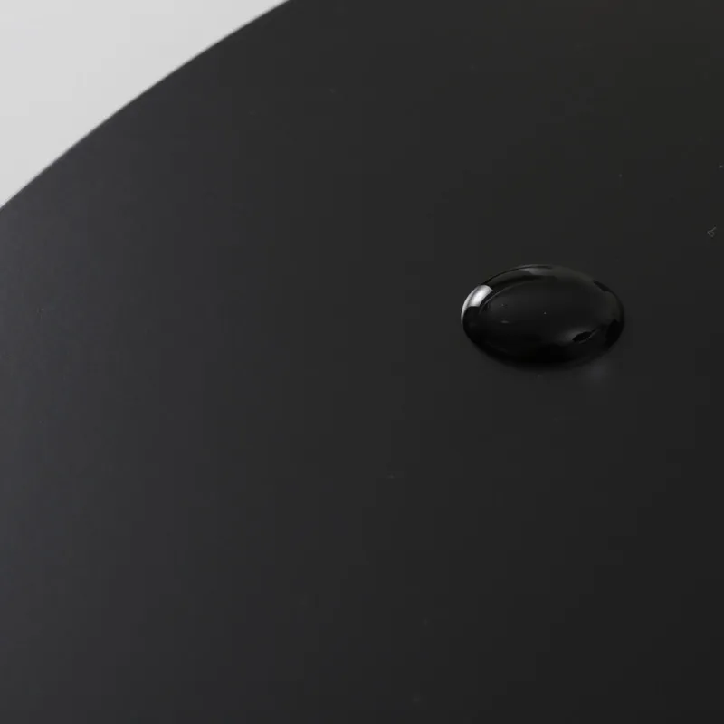 今までにない発想のサイドテーブル「BOUTON(ブトン)」の天板素材