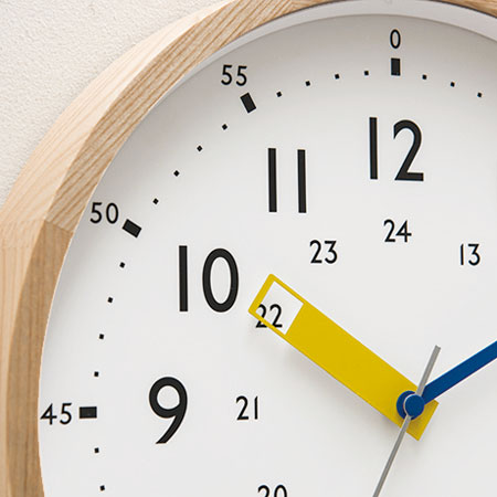 フラマン(FLAMANT)の掛け時計 知育にも適した文字と高い視認性が魅力の掛け時計 【Storuman