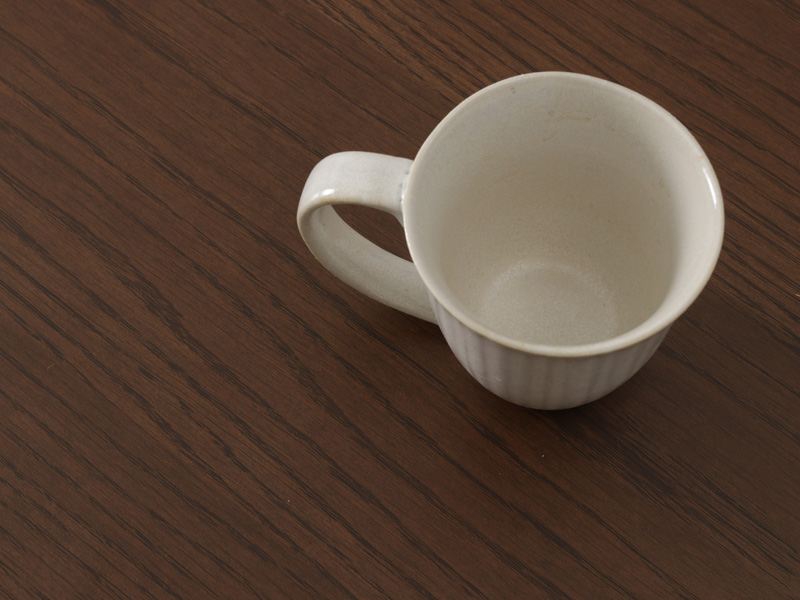 リビングでもダイニングでも活躍するカフェスタイルのエクステンションダイニングテーブル「DAY(デイ)」のカラーバリエーション