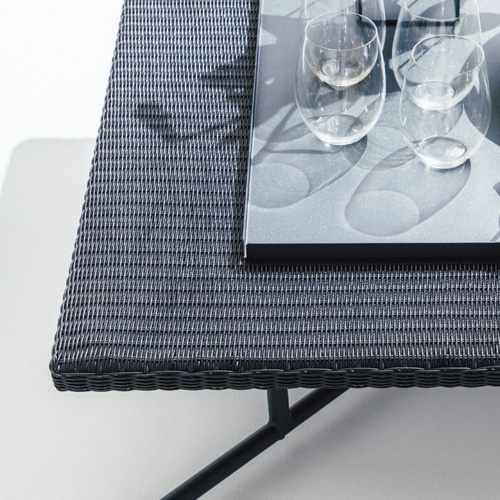 人工ラタンを使用したガーデン家具「PATIO PETITE」MAシリーズの生地