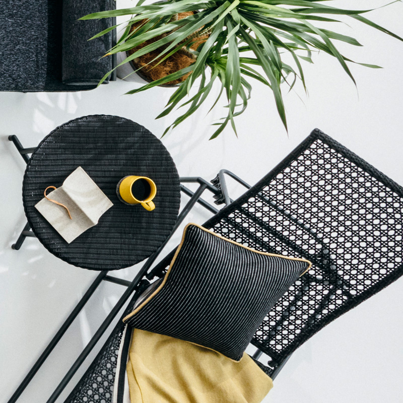 人工ラタンを使用したガーデン家具「PATIO PETITE」MAシリーズの座り心地