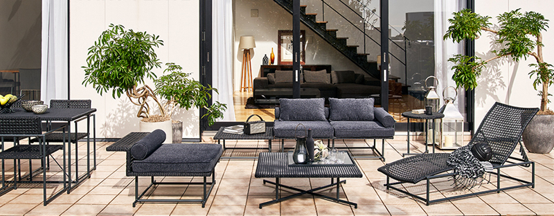 人工ラタンを使用したガーデン家具「PATIO PETITE」のイメージ