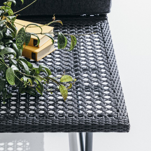 人工ラタンを使用したガーデン家具「PATIO PETITE」MAシリーズの本体素材
