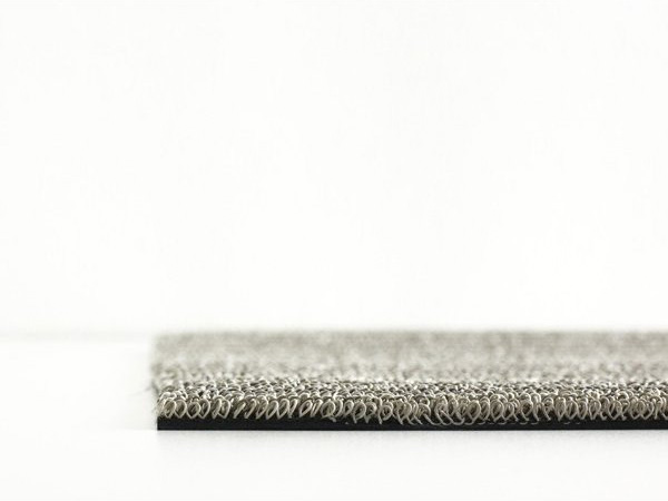 美しさと機能性を兼ね備えたデザインのフロアマットSkinny Stripe Doormat
