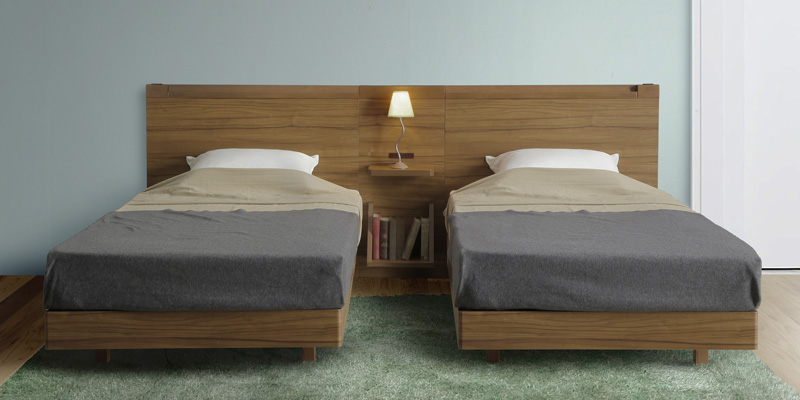ホテルライクな寝室を演出するベッドフレームCALM(カーム)のイメージ
