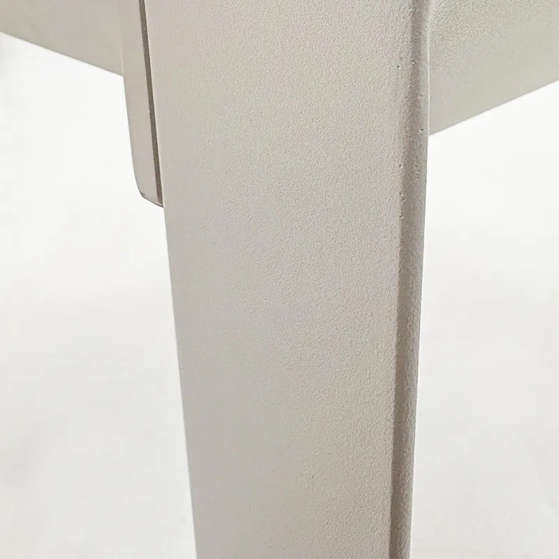高機能のセラミックを使用したシンプルモダンテーブル「Granada(グラナダ)」の脚素材