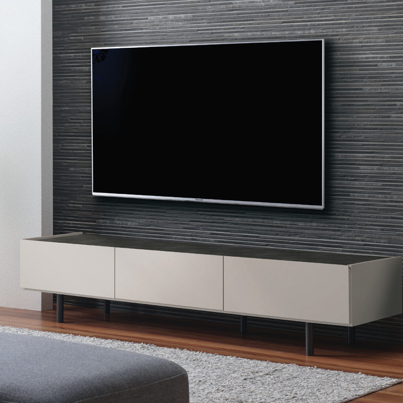 シンプルモダン+テレビ台