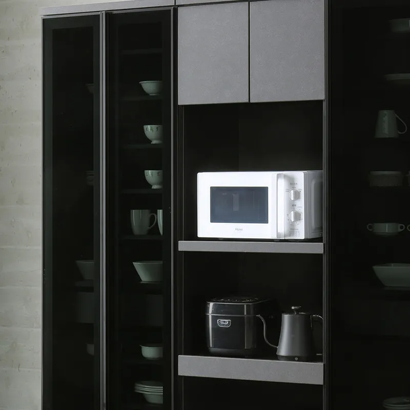 スマートでスタイリッシュなモノトーン食器棚「NOVA(ノヴァ)」の耐荷重