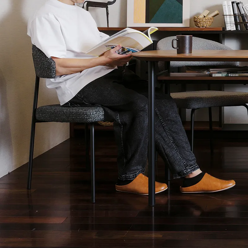 気品あふれる佇まいが上品なダイニングを叶えるダイニングチェア「LIN(リン)」の座り心地