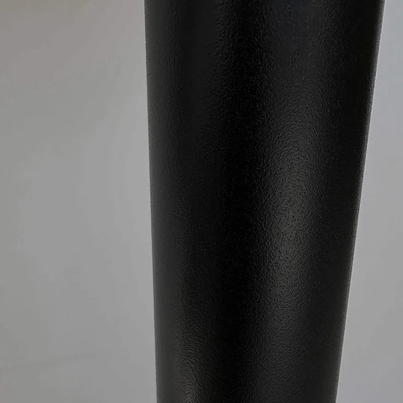 スタイリッシュな中にも温かみ感じるエコ素材のサイドテーブル「COLLET(コレット)」の脚素材