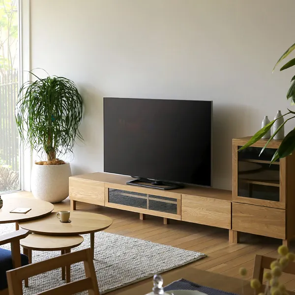 テレビ台、ローボード