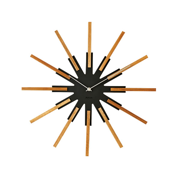 直線的なデザインと異素材ミックスが美しい壁掛け時計。