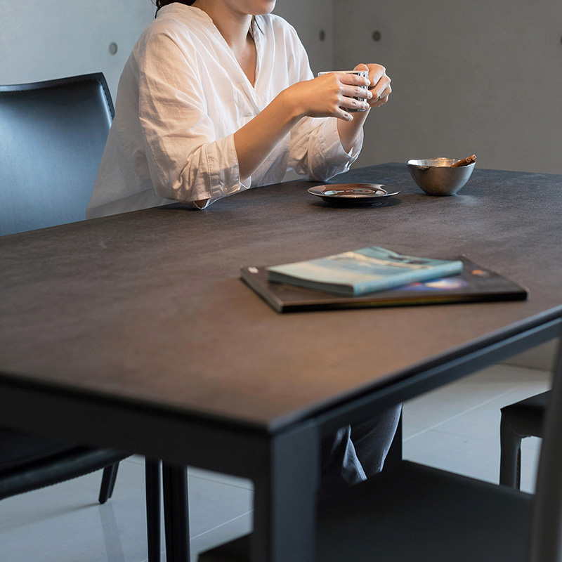 ダイニングテーブル「Granada?(グラナダ2)」/4人掛け | 家具