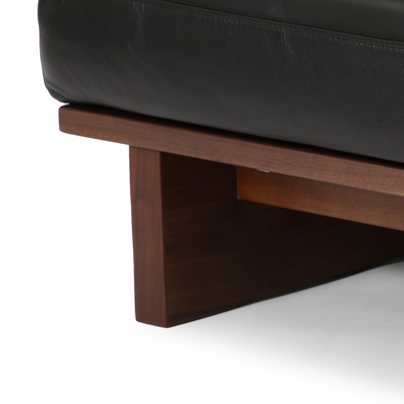 黒の木製スツール 日本製　革 黒の木製スツール 日本製 革 黒の木製スツール 日本製 革