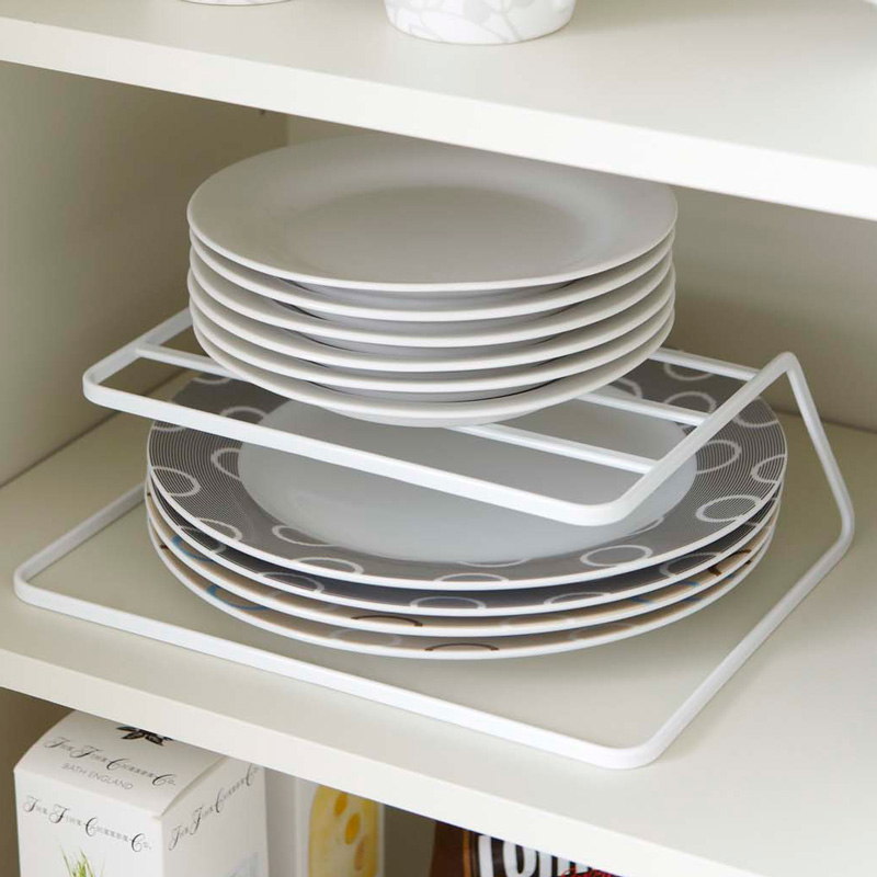 直径約15～26cmのお皿が、格段に約6～8枚程度収納できます。