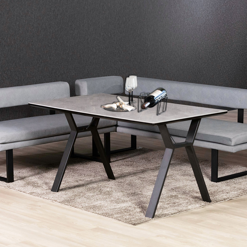 クラスティーナ　ダイニングテーブル ダイニングルーム家具 - ソファー、モダン家具のインテリアショップ