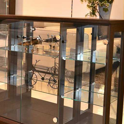 サマーセール◇美品　クラスティーナ　コレクションケース｜木製×ガラス サマーセール◇美品 クラスティーナ コレクションケース｜木製